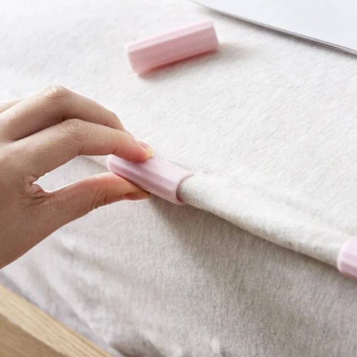 12 Adet Çok Amaçlı Çarşaf Tutucu, Sabitleyici ,Kaydırmaz Nevresim Örtü Düzenleyici Klipsler (5047)