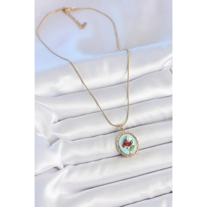 316L Çelik Gold Renk Zincir Turkuaz Mineli İncili Çiçek İşlemeli Portre Model Kadın Kolye