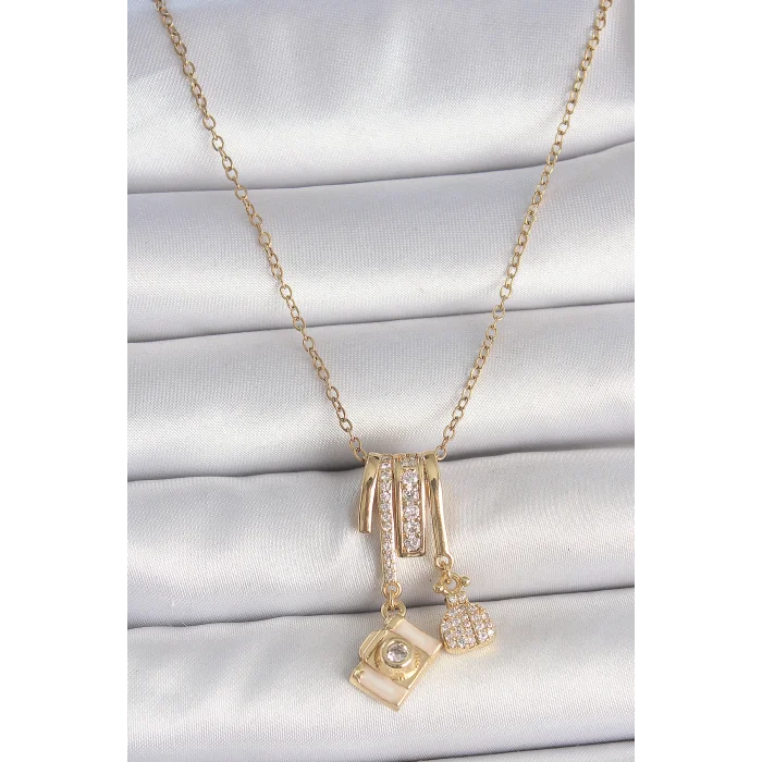 316L Çelik Gold Renk Zirkon Taşlı Sallantı Fotoğraf Makinası Figür Charm Kadın Kolye