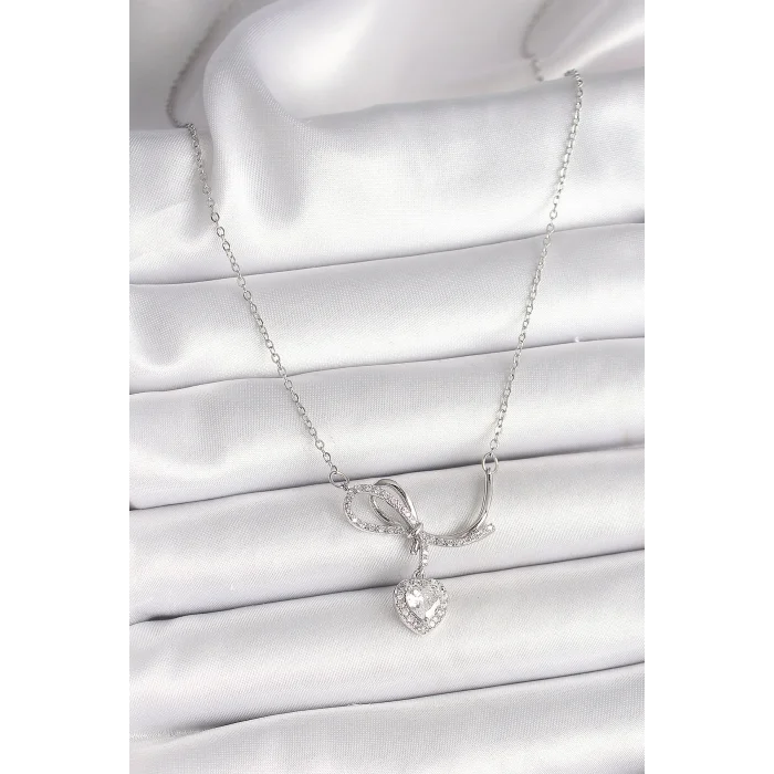 316L Çelik Gümüş Renk Zincir Zirkon Taşlı Düğüm Sallantı Kalp Figür Kadın Kolye