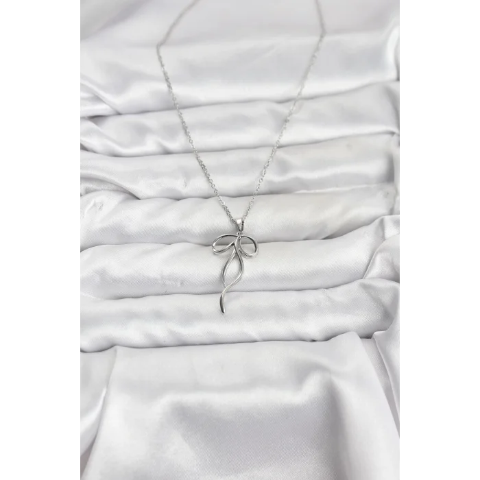 316L Çelik Zincir Gümüş Renk Fiyonk Model Kadın Kolye