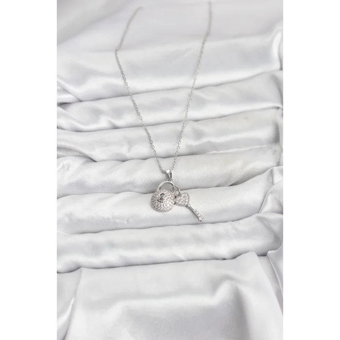 316L Çelik Zincir Gümüş Renk Kilit Anahtar Model Zirkon Taşlı Kadın Kolye