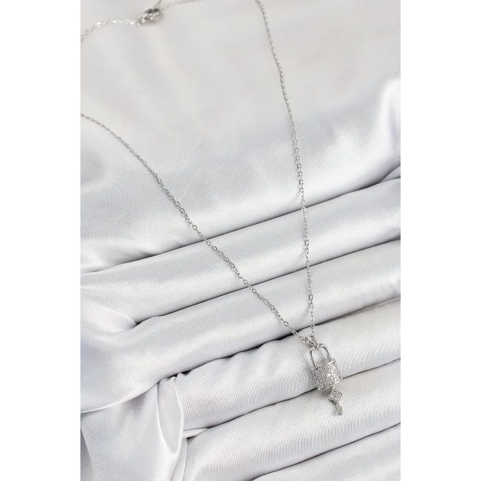 316L Çelik Zirkon Taşlı Kilit Ve Sallantılı Anahtar Model Gümüş Renk Kadın Kolye