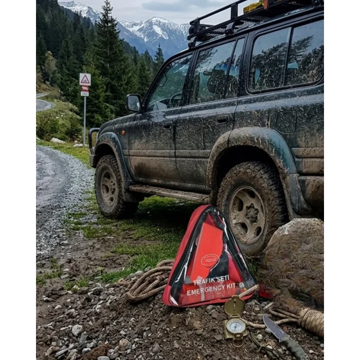 Araç Trafik Seti Muayene Uyumlu Acil Yardım ve Güvenlik Kiti