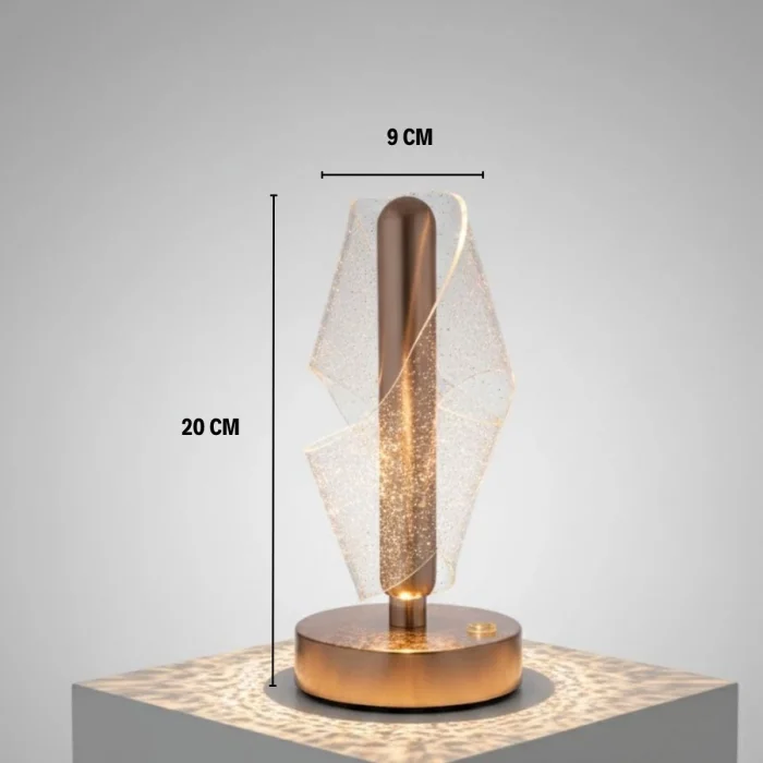 Çapraz Kavisli Ters Kristal Simli LED Masa Lambası – Gold Gövdeli, Dokunmatik, 3 Kademe Işık Ayarlı Şarjlı Dekoratif Lamba (5047)