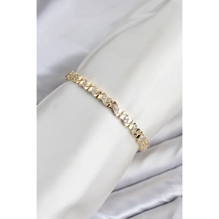 CM Model Zirkon Taşlı VIP Seri Gold Renk Pirinç Kadın Bileklik