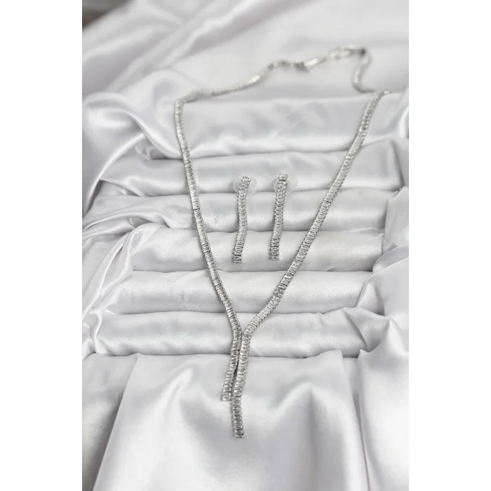 Gümüş Renk Baget Zirkon Taşlı Kadın Kolye Küpe Set