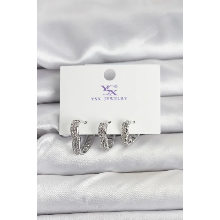 Gümüş Renk Pirinç Zirkon Taşlı Kalpli Kadın Küpe