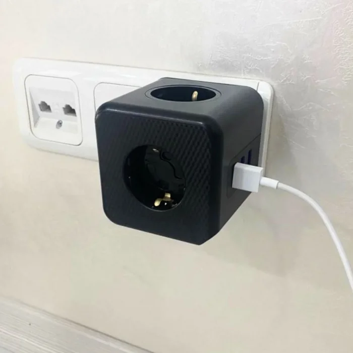 Isıya Dayanıklı Termal Akım Korumalı ve Çocuk Korumalı 3 Priz Girişli 3 USB Girişli Küp Priz