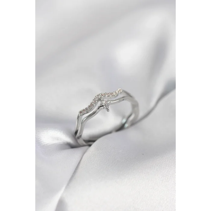 Minimal Yıldız Model Gümüş Renk Zirkon Taşlı Kadın Yüzük