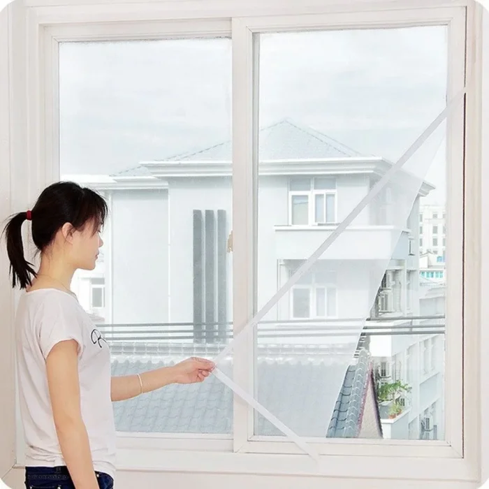 Pencere Cam Sineklikbeyaz ( 150 Cm X 100 Cm)+5m Bant