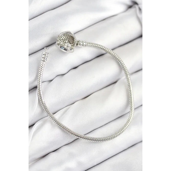 Pirinç Charm Zirkon Taşlı Kalp Model Gümüş Renk Kadın Bileklik