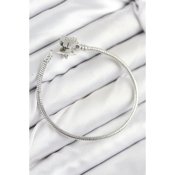 Pirinç Charm Zirkon Taşlı Yıldız Model Gümüş Renk Kadın Bileklik