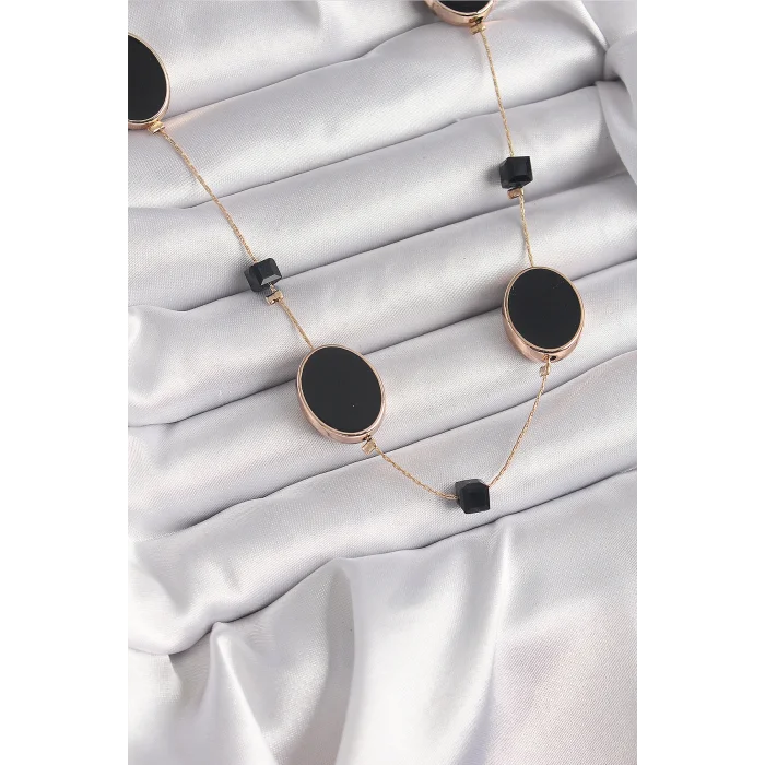 Pirinç Gold Renk Siyah Renk Oval Siyah Küp Detay Kadın Kolye