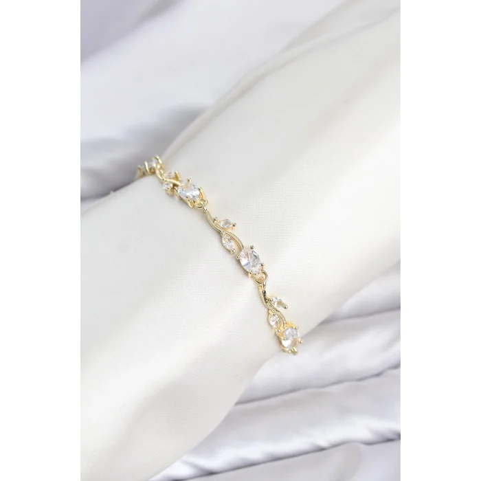 Pirinç Gold Renk Zirkon Taşlı Çiçek Model Kadın Bileklik