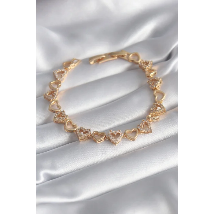 Pirinç Gold Renk Zirkon Taşlı Kalp Model VIP Seri Kadın Bileklik