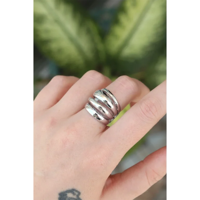 Pirinç Gümüş Renk Ayarlanabilir Tırtıklı Bombe Yüzük