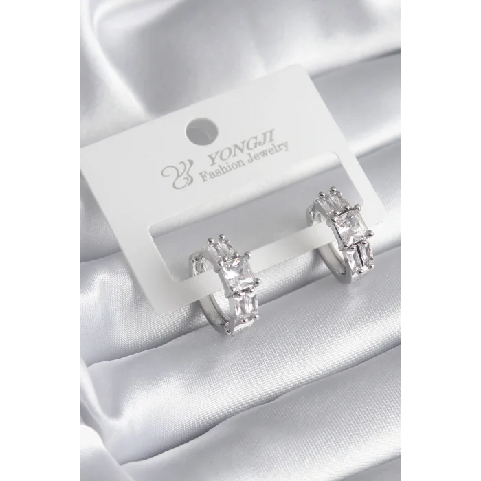 Pirinç Gümüş Renk Kare Zirkon Taşlı Kadın Küpe