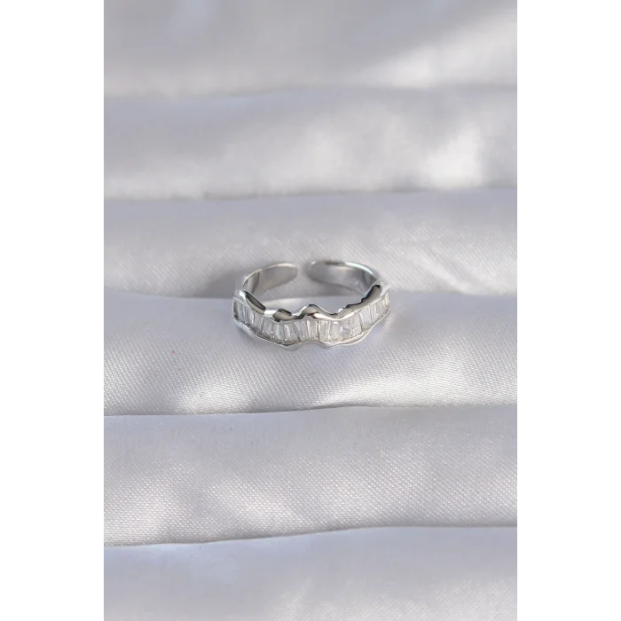 Pirinç Gümüş Renk Zirkon Taşlı Dalgalı Su Yolu Model Ayarlanabilir Yüzük