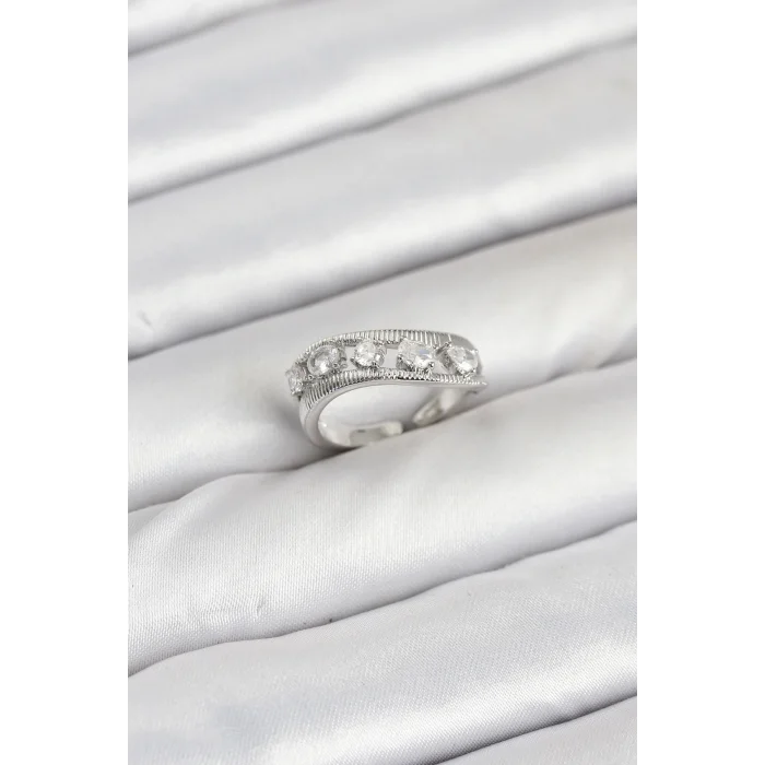 Pirinç Gümüş Renk Zirkon Taşlı Kadın Yüzük