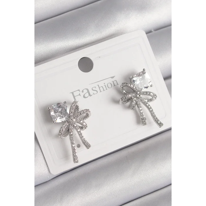 Pirinç Gümüş Renk Zirkon Taşlı Kurdele Model Kadın Küpe