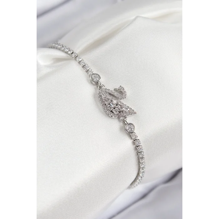 Pirinç Zirkon Taşlı Kuğu Model Gümüş Renk Kadın Bileklik