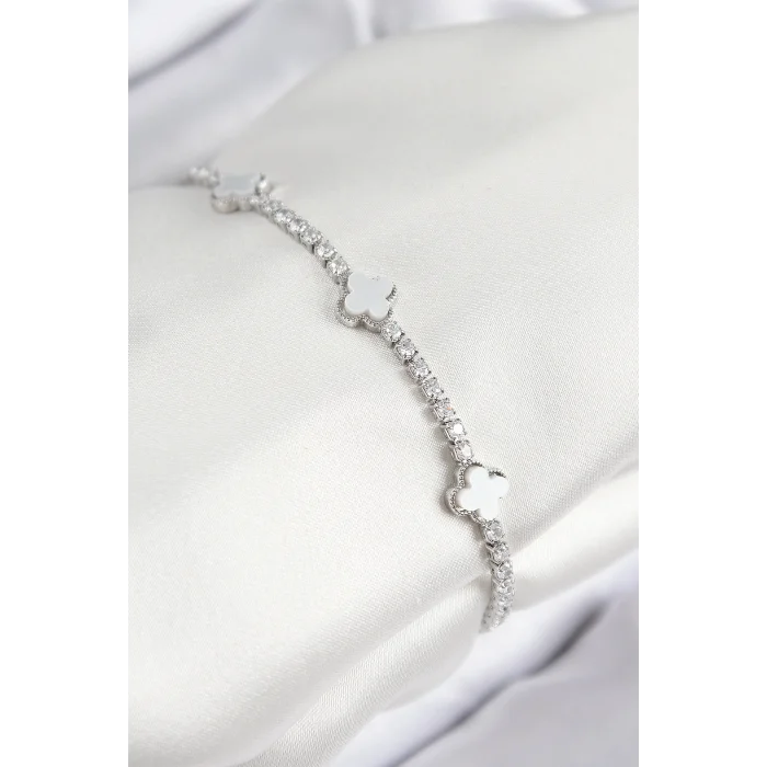 Pirinç Zirkon Taşlı Yonca Model Gümüş Renk Kadın Bileklik