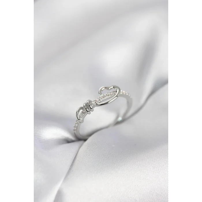 Sarmal Kalp Model Zirkon Taşlı Gümüş Renk Kadın Yüzük