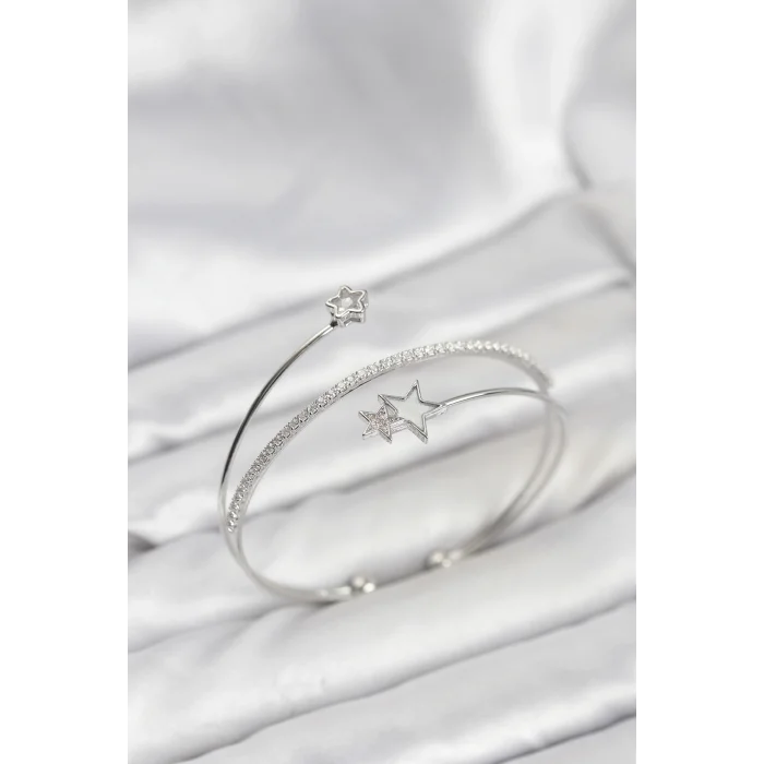 Yıldızlı Model Pirinç Gümüş Renk Kadın Bileklik