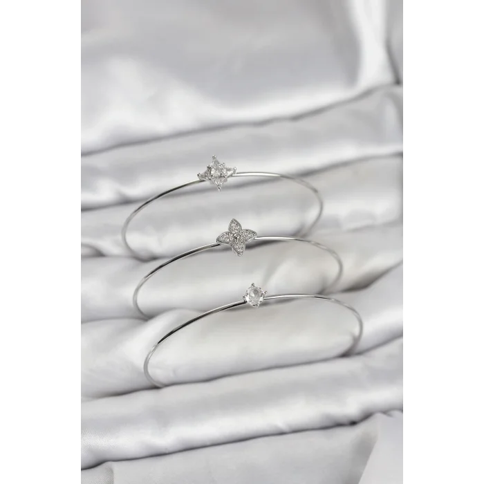 Zirkon Taşlı Gümüş Renk Yonca Model 3lü Kadın Bileklik Kombini