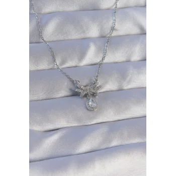 316L Çelik Zincirli Gümüş Renk Zirkon Taşlı Damla Detay Fiyonk Model Kolye