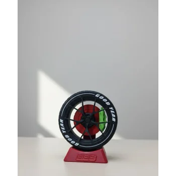 Araba Tutkunlarına Özel Jant Tasarımlı Ofis Masa Dekoru