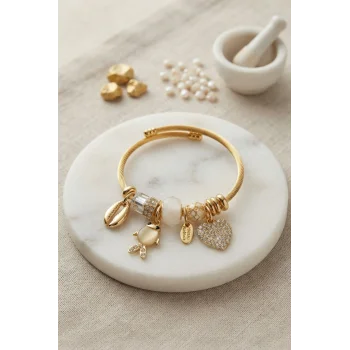 Beyaz Balık Model Gold Renk Charmlı Bileklik