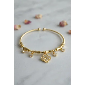 Pirinç Gold Renk YSX Taşlı Yonca Model Charmlı Bileklik