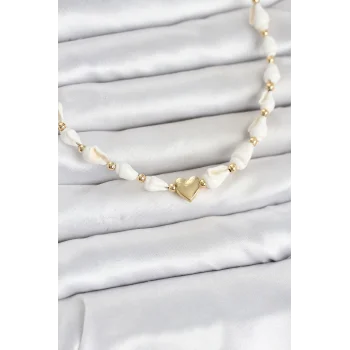 Doğal Deniz Kabuğu Dizili Kalp Model Kolye