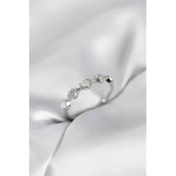 Gümüş Renk Minimal Kalp Model Zirkon Taşlı Pirinç Kadın Yüzük