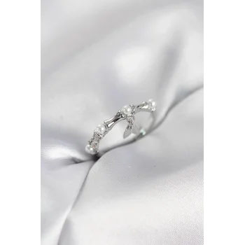 Gümüş Renk Sallantılı Kemik Model Kadın Yüzük