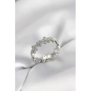 Gümüş Renk Sıralı Çiçek Model Zirkon Taşlı Kadın Yüzük