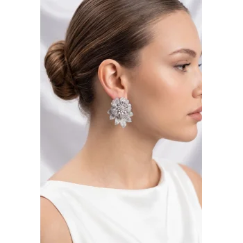 Gümüş Renk Zirkon Taşlı Çiçek Model Kadın Abiye Küpe