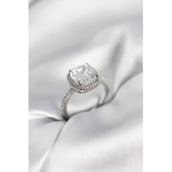 Kare Tek Taş Model Zirkon Taşlı Gümüş Renk Kadın Yüzük