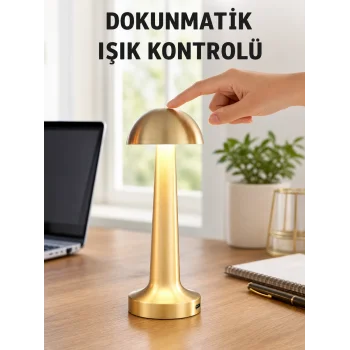 Modern Tasarım Şarjlı Masa Lambası – 1800 mAh Batarya Yeni Nesil