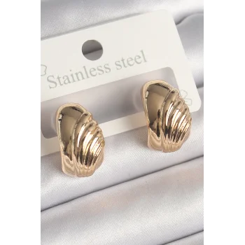 Pirinç Gold Renk İşleme Detaylı Yarım Halka Model Kadın Küpe