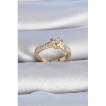 Pirinç Gold Renk Zirkon Taşlı Düğüm Model Kadın Yüzük