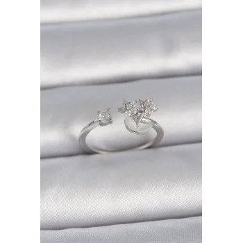 Pirinç Gümüş Renk Ayarlanabilir Zirkon Taşlı Yıldız Model Kadın Yüzük