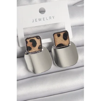 Pirinç Gümüş Renk Kare Plaka Leopar Desenli Kadın Küpe