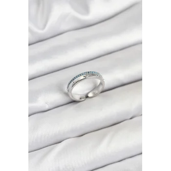 Pirinç Gümüş Renk Sıralı Zirkon Taşlı Kutup Yıldızı Model Kadın Yüzük
