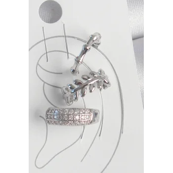 Pirinç Gümüş Renk Zirkon Taşlı 3Lü Model Yaprak Figür Kadın Kıkırdak Küpe