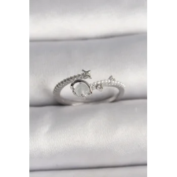Pirinç Gümüş Renk Zirkon Taşlı Beyaz Mineli Yıldız Detay Ayarlanabilir Kadın Yüzük