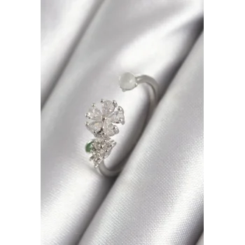 Pirinç Gümüş Renk Zirkon Taşlı Çiçek Model Kadın Yüzük