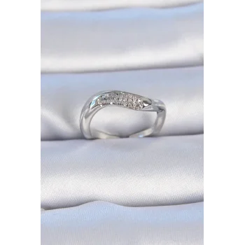 Pirinç Gümüş Renk Zirkon Taşlı Kadın Yüzük